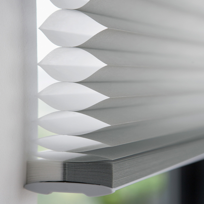 Μαύρο Custom Cell Honeycomb Blinds ευρύ φάσμα επιλογών χρωμάτων και υφασμάτων